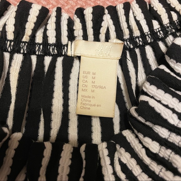 H&M Striped Peplum Top Off Shoulder Stretch - Picture 3 of 3